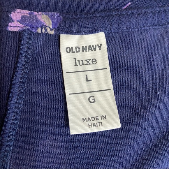 Old Navy Woman’s Sleeveless Blouse Sz Large - Picture 3 of 3